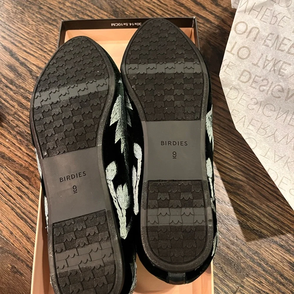 Birdies The Heron Velvet Embroidered Beautiful Flats - Picture 5 of 6